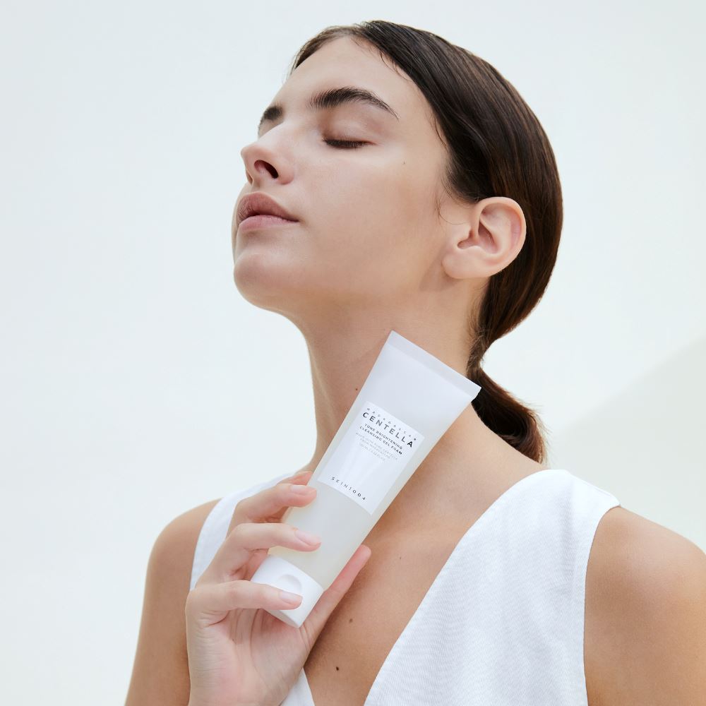 SKIN1004 Madagascar Centella Tone Brightening Cleansing Gel Foam 125ml, at Orion Beauty. SKIN1004 Official Sole Authorized Retailer in Sri Lanka!