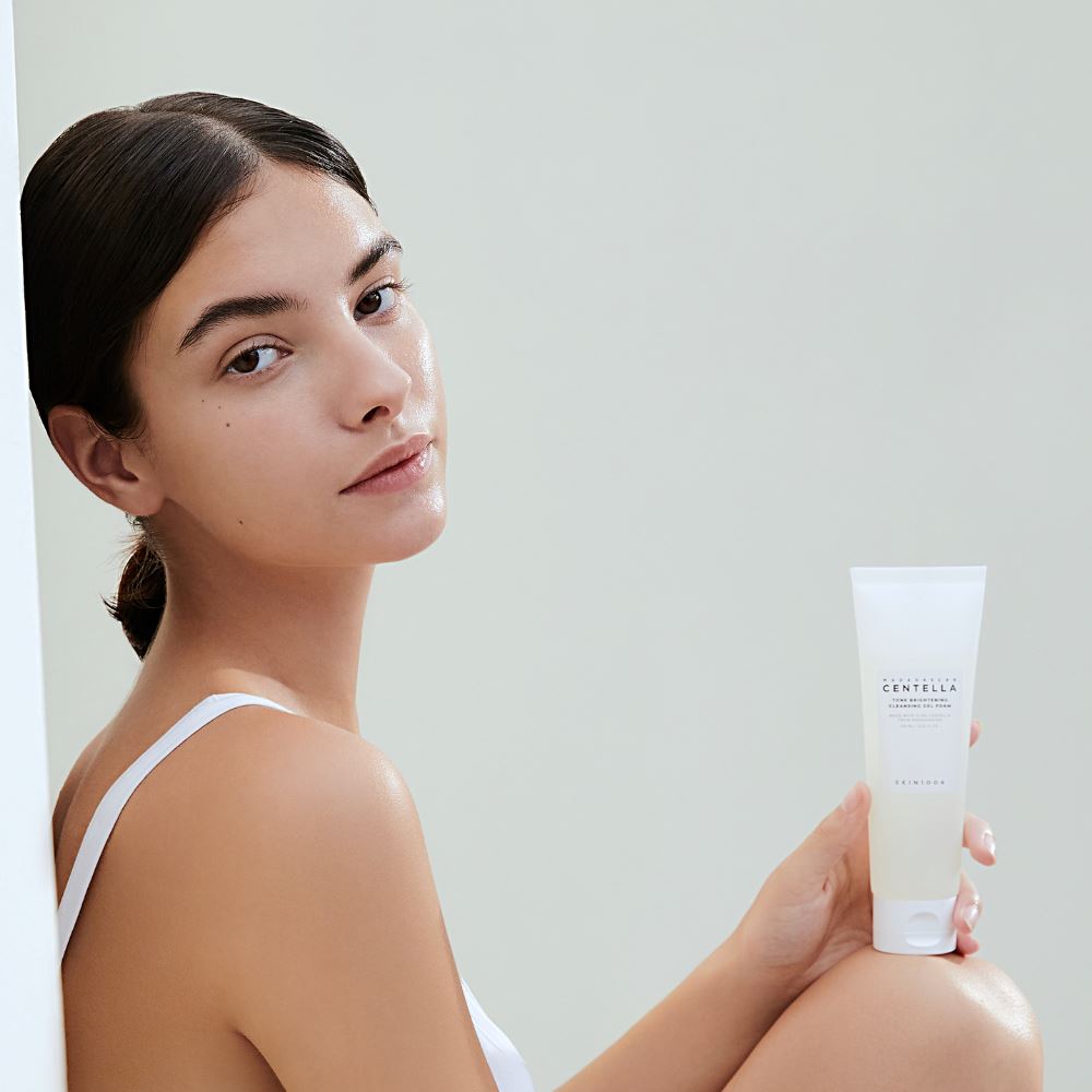 SKIN1004 Madagascar Centella Tone Brightening Cleansing Gel Foam 125ml, at Orion Beauty. SKIN1004 Official Sole Authorized Retailer in Sri Lanka!